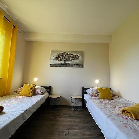 Pomerino Apartmans Zewnętrze zdjęcie