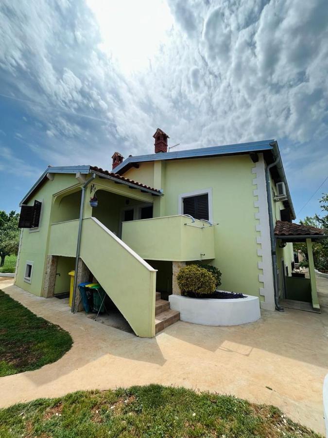Pomerino Apartmans Zewnętrze zdjęcie