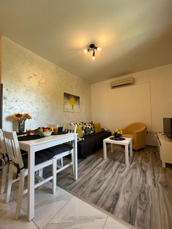 Pomerino Apartmans Zewnętrze zdjęcie
